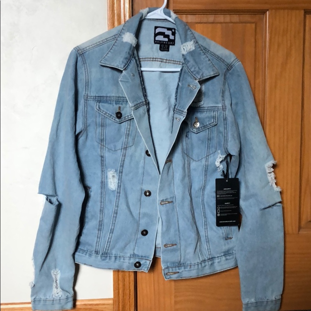 Light Blue Men’s Ripped Jean Jacket Brand New